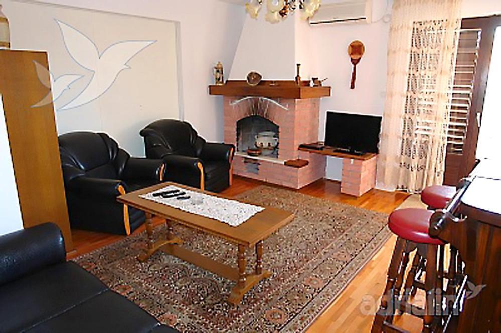 Simper Apartment Драмал Екстериор снимка
