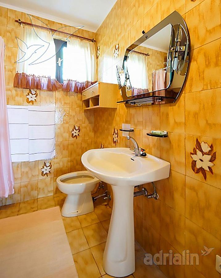 Simper Apartment Драмал Екстериор снимка