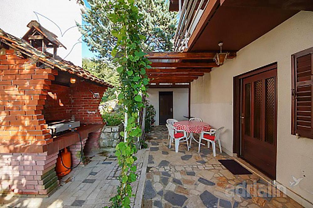 Simper Apartment Драмал Екстериор снимка